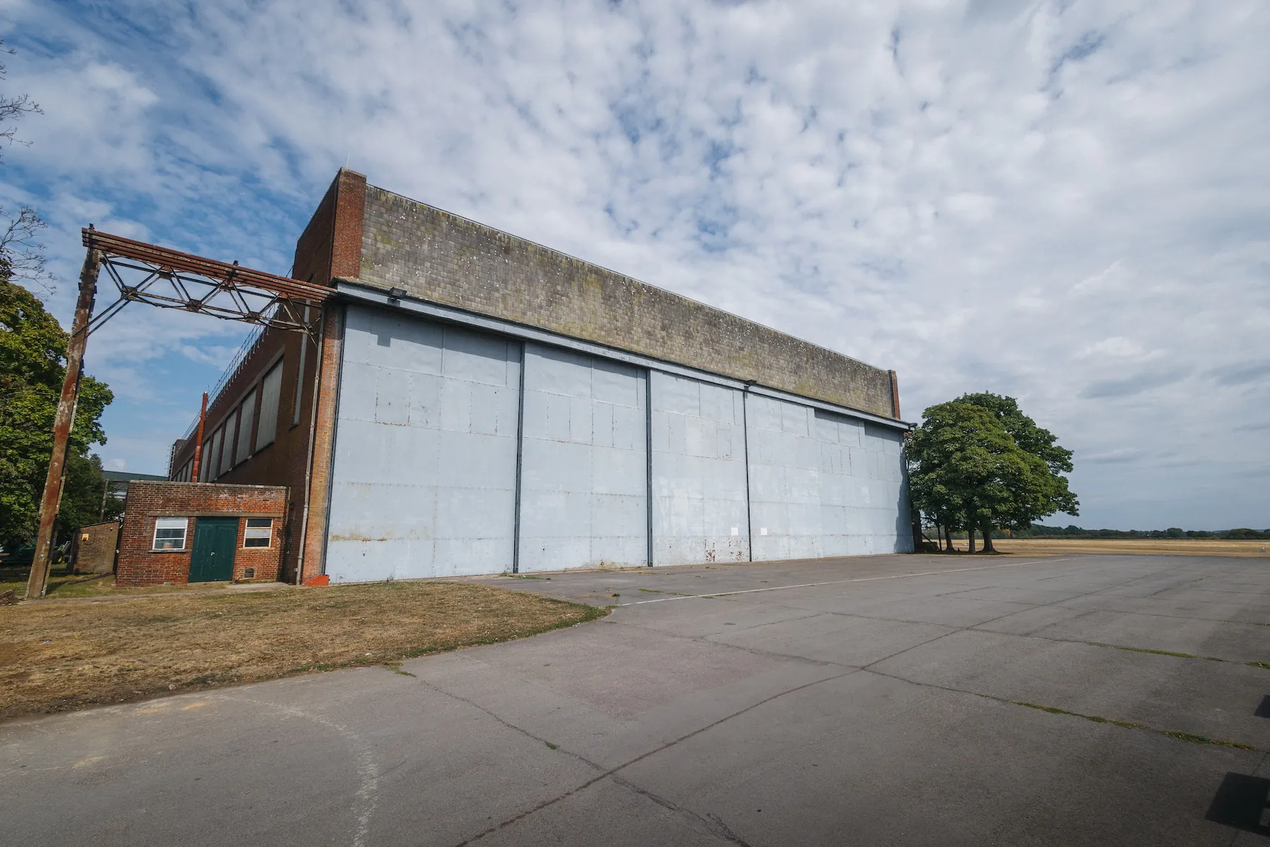 Hangar 113 Brochure Thumbnail